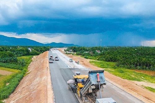 Giảm tối thiểu 30% dự án đầu tư công, ưu tiên dự án quan trọng quốc gia