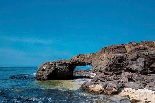 Học sinh lớp 6 đuối nước tử vong khi tắm biển ở Lý Sơn