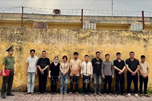 Khởi tố 11 bị can cấu kết với người nước ngoài tổ chức đánh bạc qua mạng