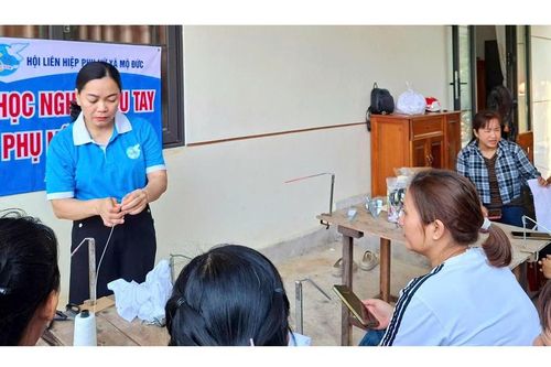 Mở hướng giải quyết việc làm từ nghề thủ công của người Nhật