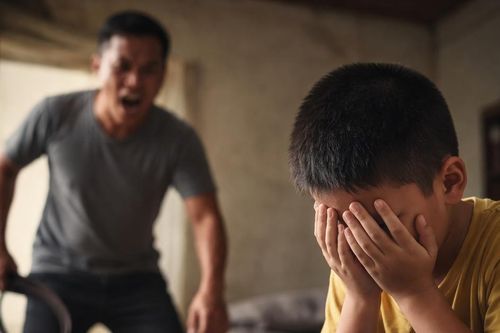 Vụ nghi bố đánh con trai tử vong ở Lào Cai: Khi đối thoại cha con đứt gãy