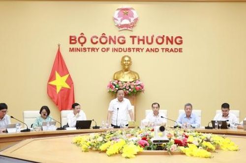 Chùm ảnh: Bộ Công Thương họp rà soát thực hiện Nghị quyết 70