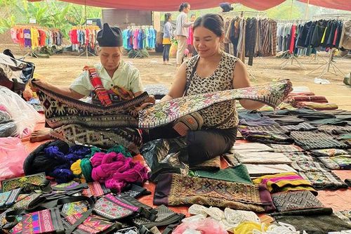 Bản Na Mèo: Bình yên nơi miền biên viễn