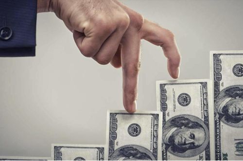Dòng vốn ETF tiếp tục rút ròng mạnh ở Việt Nam