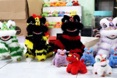 Làm lân mini từ vật liệu đơn giản