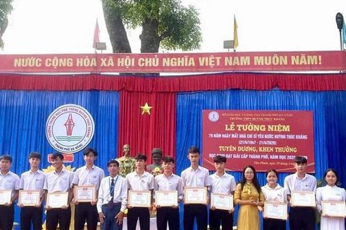 Tưởng niệm 79 năm ngày mất cụ Huỳnh Thúc Kháng