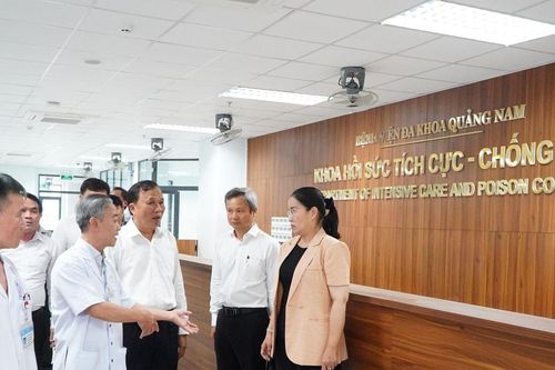 Khẩn trương vận hành Khu điều trị kỹ thuật cao Bệnh viện Đa khoa Quảng Nam