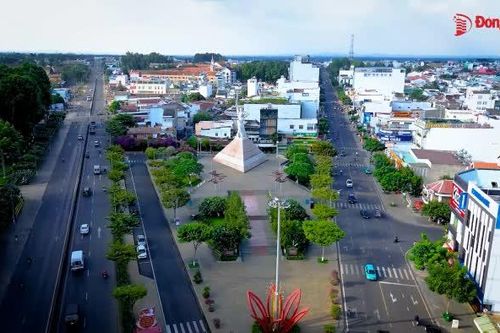 KỶ NIỆM 51 NĂM NGÀY GIẢI PHÓNG MIỀN NAM, THỐNG NHẤT ĐẤT NƯỚC (30-4-1975 - 30-4-2026) Tháng Tư ở Tượng đài Chiến thắng