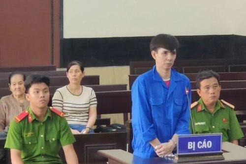 Đồng Tháp: Lĩnh 19 năm tù vì ghen tuông dùng dao đâm vợ và hai người thân