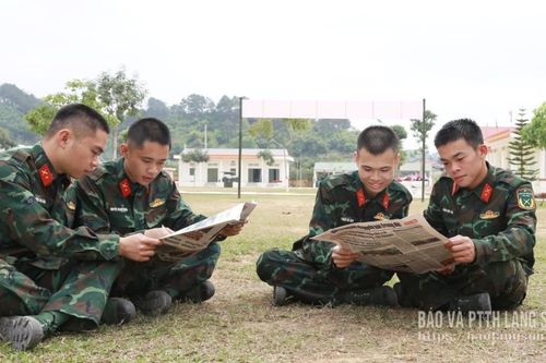 Món ăn tinh thần nơi thao trường
