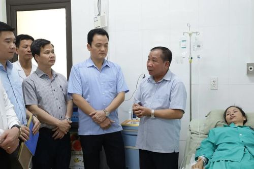 Trân trọng nghĩa cử cứu người trong dông lốc