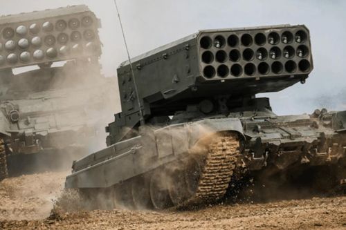 Nga hiện đại hóa hệ thống pháo nhiệt áp TOS-2: Tăng cường tính cơ động và độ chính xác