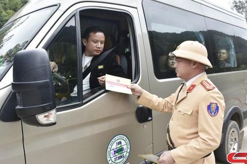 Chuyển biến tích cực trong hoạt động dịch vụ vận tải