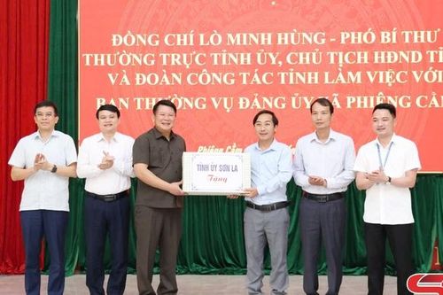Thường trực Tỉnh ủy làm việc với Ban Thường vụ Đảng ủy xã Phiêng Cằm