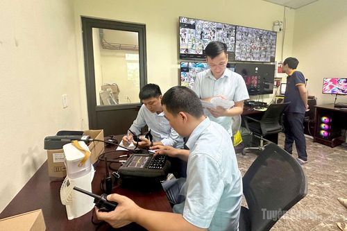 Phát hiện và bóc gỡ thiết bị kích sóng trái phép gây nhiễu mạng di động