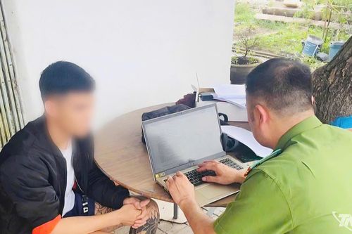 Xử lý nghiêm lái xe vi phạm tốc độ, đâm xe vào cán bộ Cảnh sát giao thông