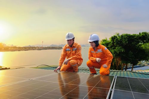 Điện mặt trời mái nhà tại Quảng Ninh: Xu thế tất yếu và lời giải cho bài toán năng lượng bền vững