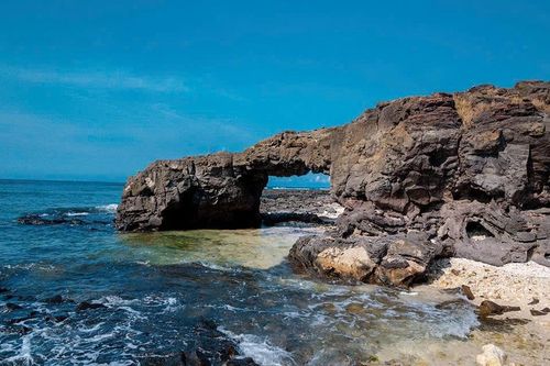 Đi tắm ở đảo Lý Sơn, 3 học sinh bị đuối nước, một em tử vong