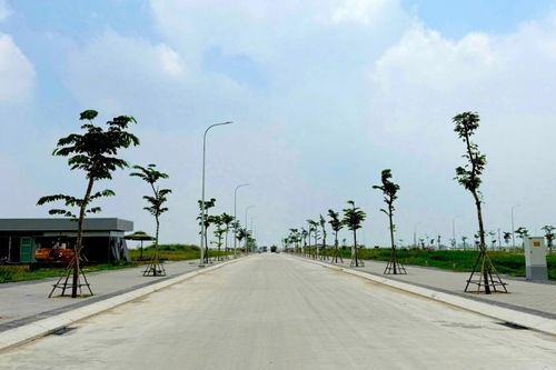 Lãi suất thả nổi chạm mức 14 - 16%, tạo áp lực lớn lên người mua bất động sản