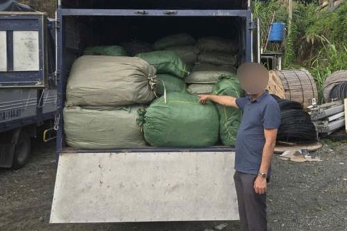 Phát hiện, tạm giữ hơn 2,6 tấn nguyên liệu thuốc lá không rõ nguồn gốc