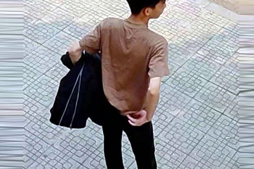 Thanh niên 20 tuổi biến mất sau khi lên xe có biển số bất thường, gia đình hoang mang cầu cứu