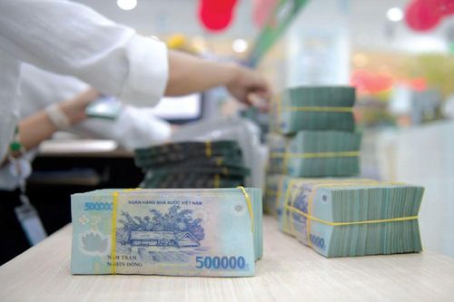 Xuất hiện loạt ngân hàng hạ lãi suất cho vay