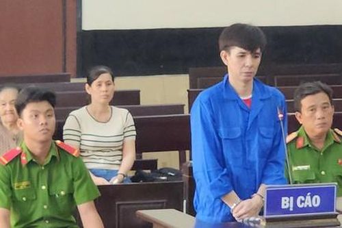 Đâm 3 người thương tích nặng do ghen tuông, người đàn ông lãnh 19 năm tù