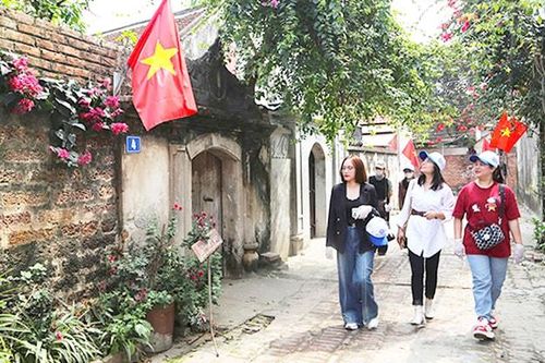 Tạo sinh kế bền vững cho người dân