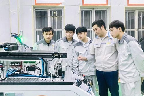 Thực hiện Chương trình hỗ trợ phát triển thị trường lao động Thủ đô giai đoạn 2026-2030