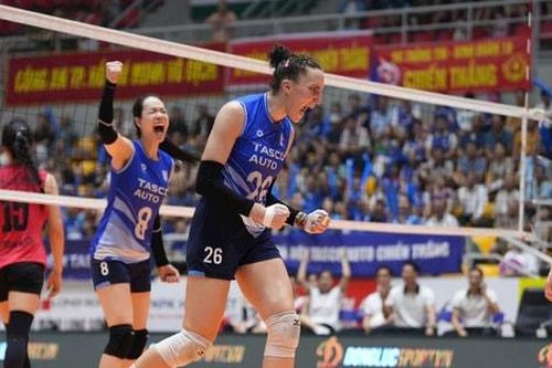 Khán giả Đông Anh 'giữ lửa' đam mê bóng chuyền Thủ đô