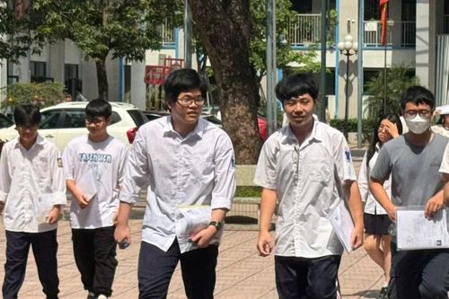 Đối tượng nào được miễn thi tốt nghiệp THPT 2026?