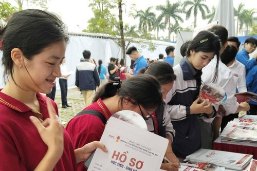 Gỡ 'điểm nghẽn' tuyển sinh trong giáo dục nghề nghiệp