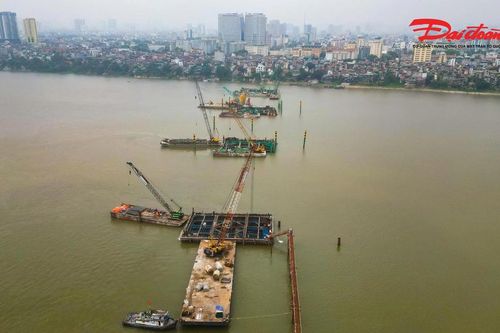 Tăng tốc thi công Cầu Trần Hưng Đạo, phấn đấu hoàn thành trụ dưới sông trước mùa lũ 2026