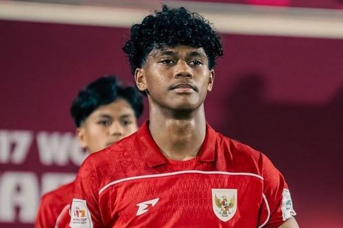 CĐV Đông Nam Á dậy sóng sau cú đá của cầu thủ Indonesia