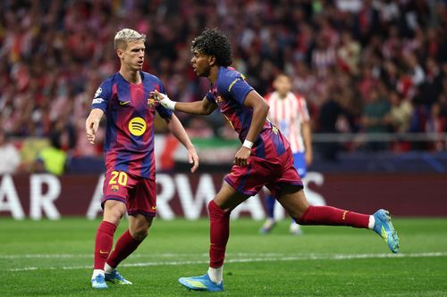 Barca mở mỏ vàng mới từ áo đấu cũ