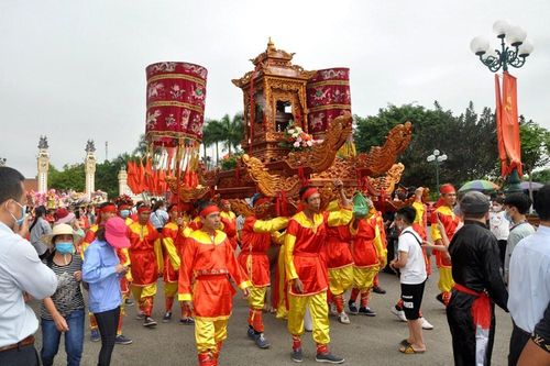 Hào khí ngàn năm vang vọng trên dòng Bạch Đằng lịch sử