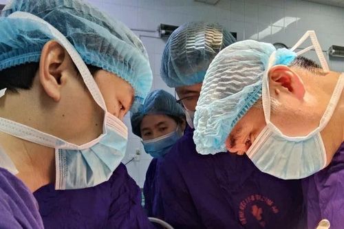 Hai ca mổ gan trong ngày tại Bệnh viện 19-8