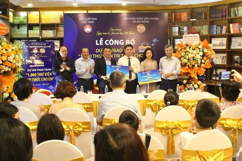 Công bố Dự án xây dựng 1.000 thư viện cho học sinh