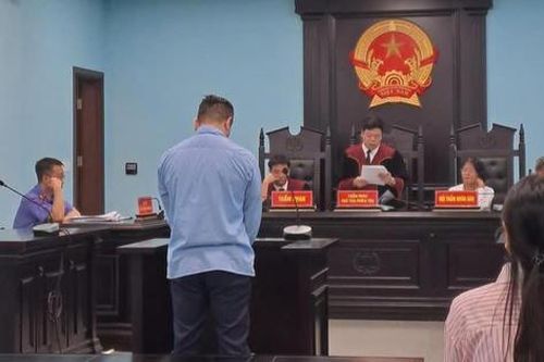 Lãnh 12 năm tù vì chiếm đoạt tài sản của ngân hàng