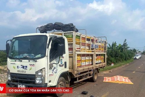 Va chạm với xe tải, nam thanh niên tử vong thương tâm