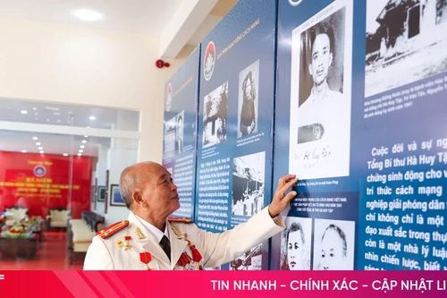 Ấn tượng không gian triển lãm và trưng bày về Tổng Bí thư Hà Huy Tập