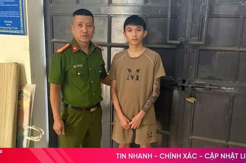 Vận động thành công đối tượng truy nã ra đầu thú
