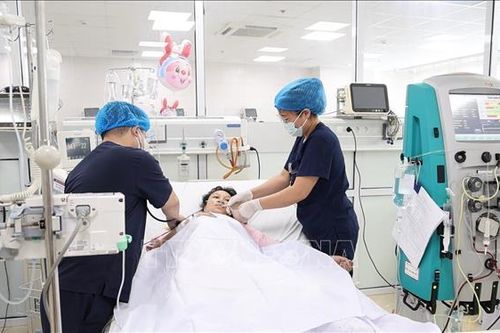 Lọc máu khẩn cấp, cứu sống thai phụ nguy kịch do viêm tụy cấp nặng