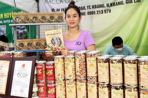 Hoa hậu, TikToker quảng bá nông sản trực tuyến cho người dân Gia Lai