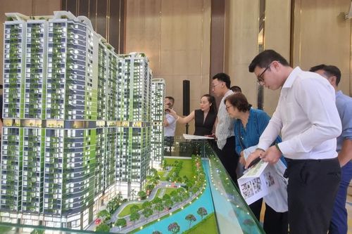 Thị trường địa ốc 2026 'vừa đi, vừa dò'