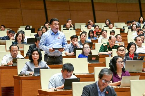 Đại biểu Quốc hội: Đến lúc ngành giáo dục trở về với dạy thật, học thật