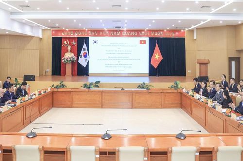 Tăng cường hợp tác Việt- Hàn trong phát triển giao thông và đô thị