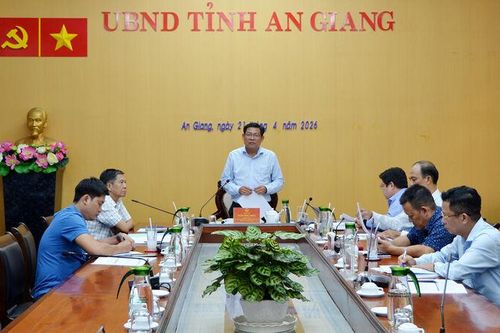 Đẩy nhanh tiến độ chuẩn bị hồ sơ dự án kết nối cao tốc Châu Đốc - Cần Thơ - Sóc Trăng đến Cửa khẩu Tịnh Biên và Khánh Bình
