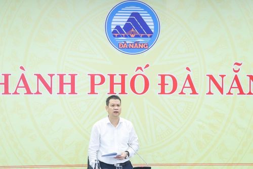 Chủ tịch UBND thành phố Nguyễn Mạnh Hùng làm việc với Ban Quản lý Khu công nghệ cao và các khu công nghiệp Đà Nẵng