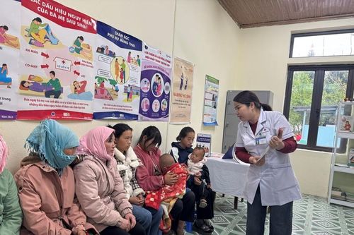 Thu hẹp khoảng cách trong chăm sóc sức khỏe bà mẹ